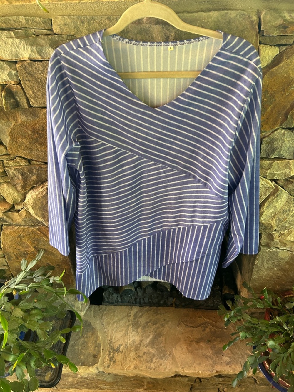 Striped Lightweight Purple & White V-Neck Tunic with Diagonal Stripes; Size L